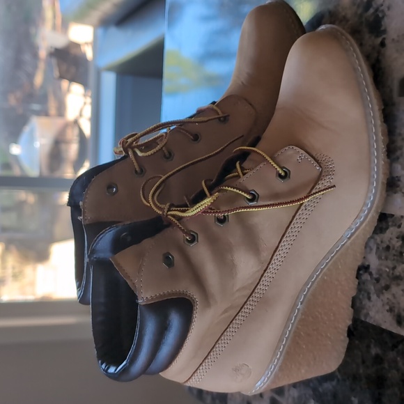 Timberland Women's Earthkeepers Amston 6" Boot - Picture 3 of 5